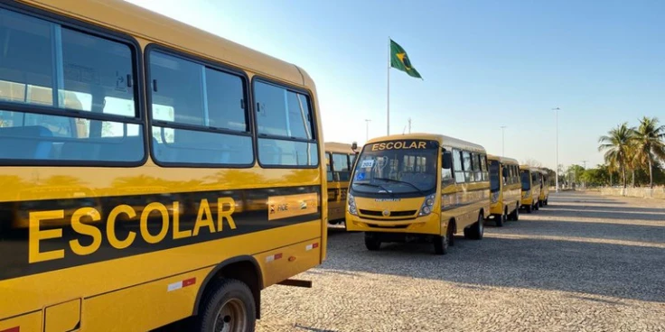 MA receberá 100 novos ônibus escolares e 30 novas creches