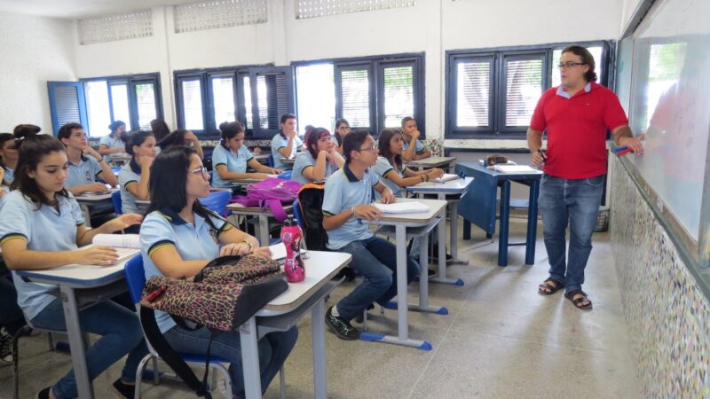 Rede estadual inicia 2º semestre letivo com foco na recomposição das aprendizagens