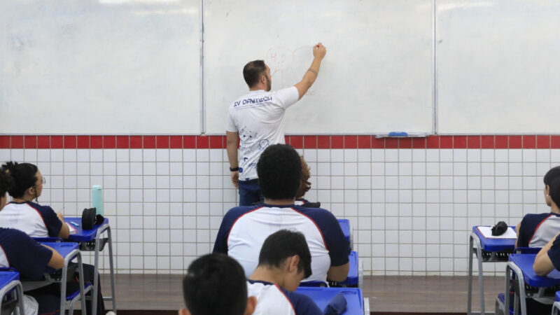 Publicado resultado final do concurso para o magistério estadual