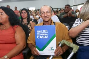 Governo entrega mais de 800 registros de imóveis em Cristino Castro e Bom Jesus na sexta (28)