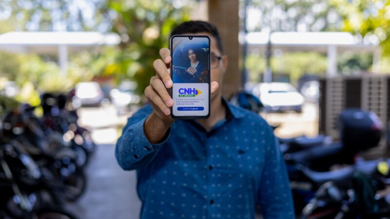Detran Alagoas orienta passo a passo para obtenção da 1ª CNH pelo app e site do órgão