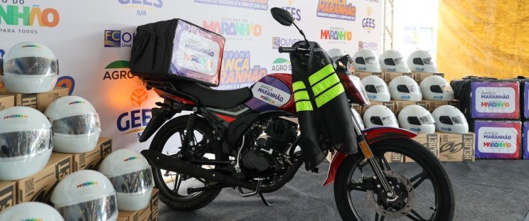 Governo inicia entrega de motos e kits de trabalho e segurança da primeira fase do Avança Maranhão