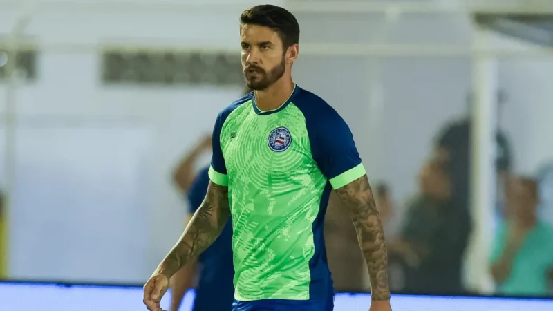 Bahia anuncia retorno de Everaldo por empréstimo até o final da temporada