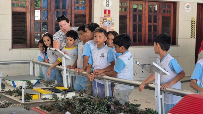 Estudantes da rede municipal de ensino visitam Escola de Trânsito do Detran-CE, em Fortaleza