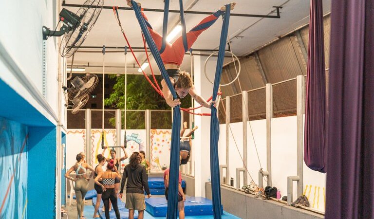 Escola de Circo da Funesc abre edital para seleção de monitores bolsistas para temporada 2026