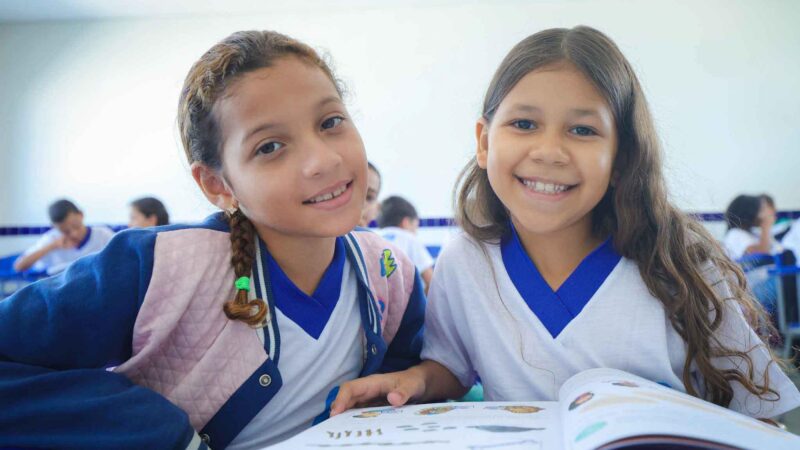 Alagoas atinge a marca histórica de 64% de crianças alfabetizadas e ultrapassa a meta para 2026