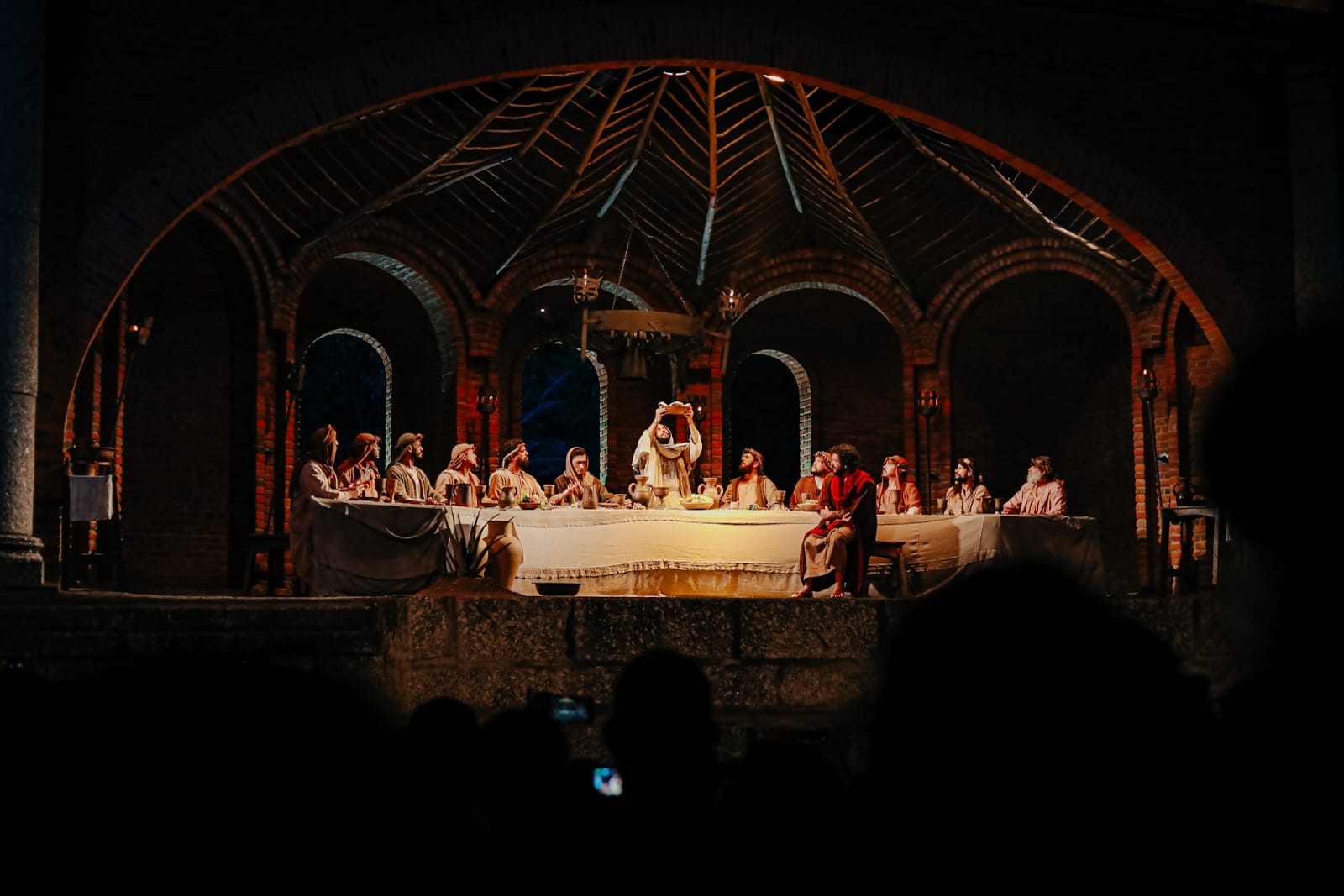 Na Paixão de Cristo de Nova Jerusalém, integrantes do Governo ressaltam tradição do espetáculo