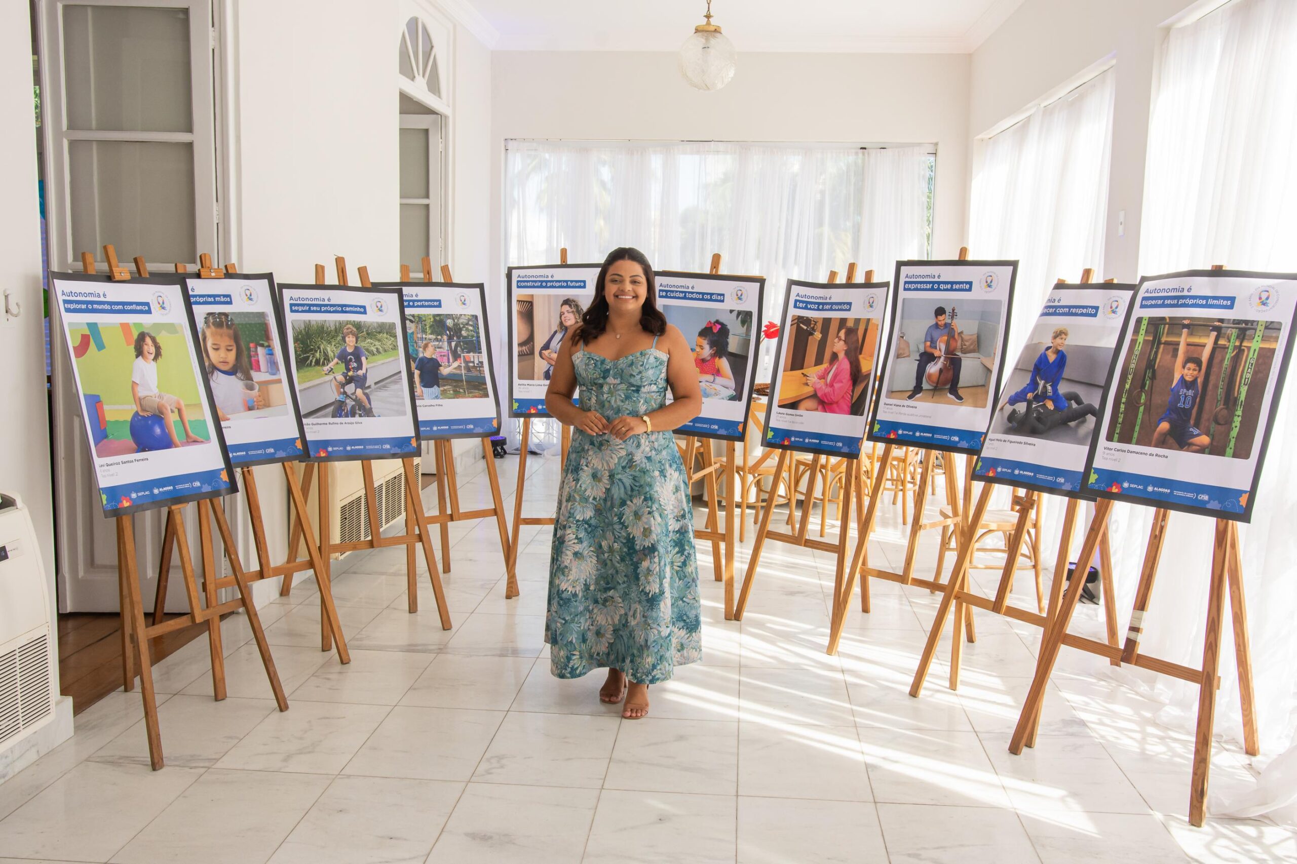 Secria promove exposição fotográfica com foco na autonomia de pessoas com TEA; saiba como visitar 