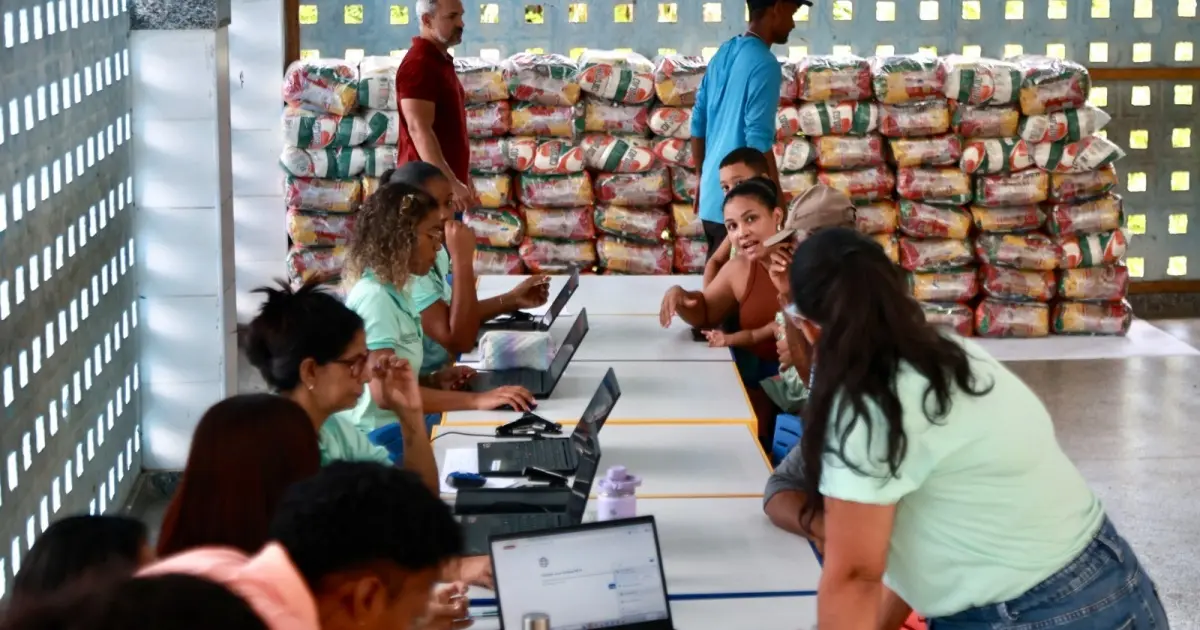 Prefeitura de Salvador inicia apoio a pescadores após contaminação em São Tomé de Paripe