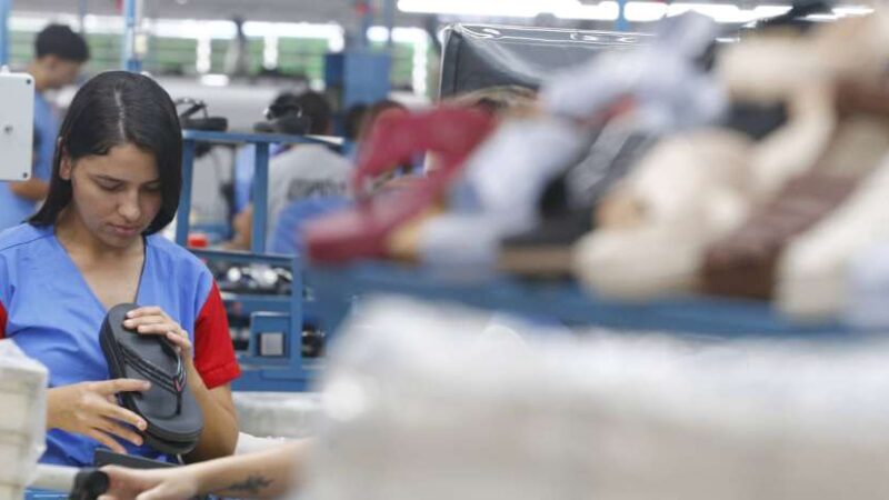 Ceará lidera produção e exportações brasileiras de calçados em 2025