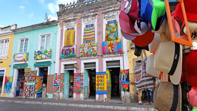 Pelourinho recebe shows de Swing do Pelô, Commanche, Seu Pereira, Flor de Maracujá e Forró Passa Pé