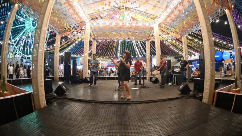 Forró tradicional ganha destaque na Vila do Forró e fortalece cultura popular sergipana