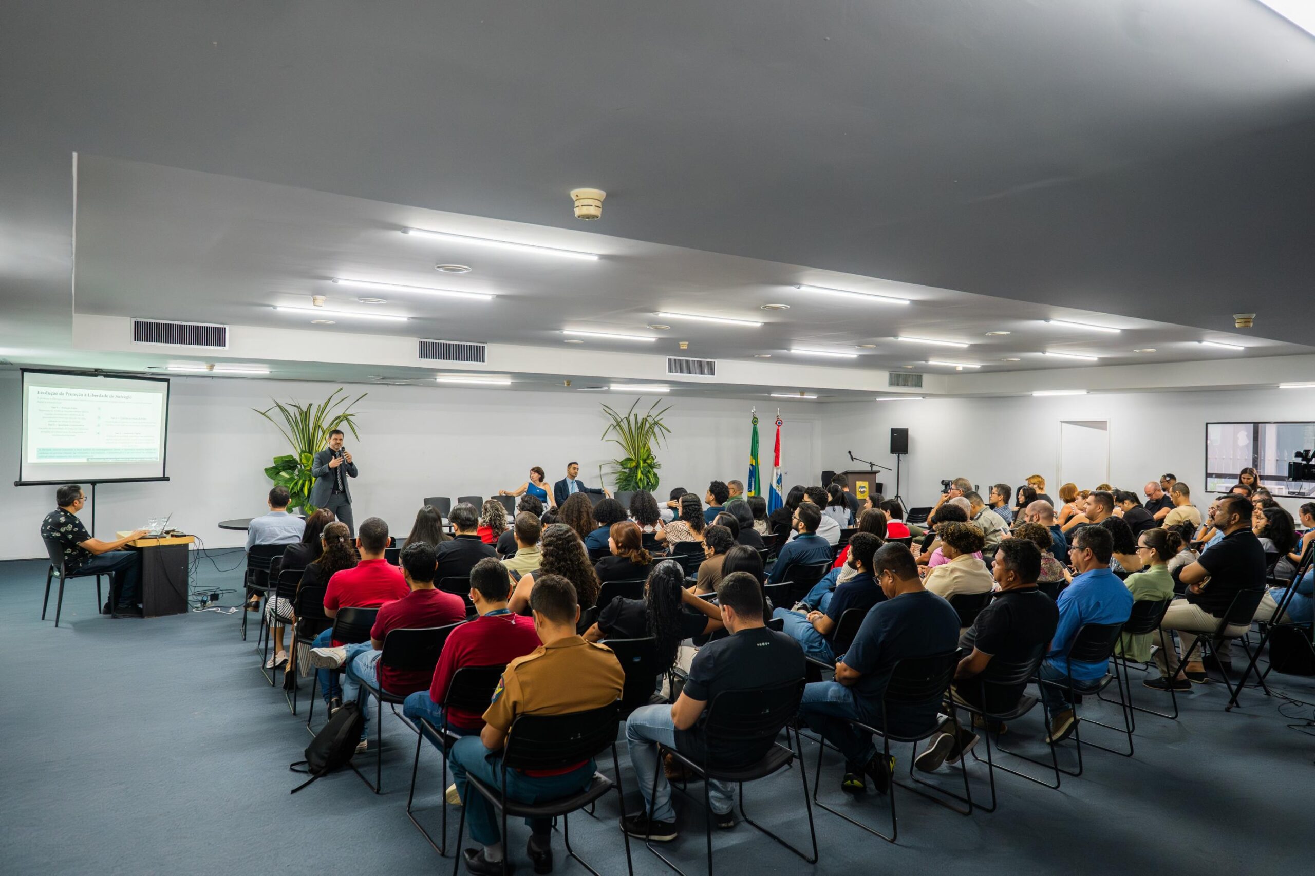 Profissionais da comunicação participam da 14ª edição do Tendências e Soluções