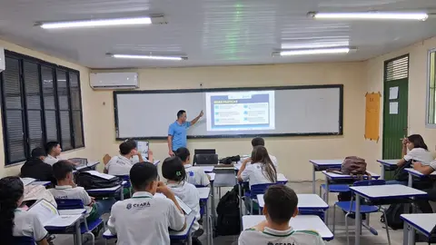 Junior Achievement Ceará apresenta programa de orientação de carreira à Seduc