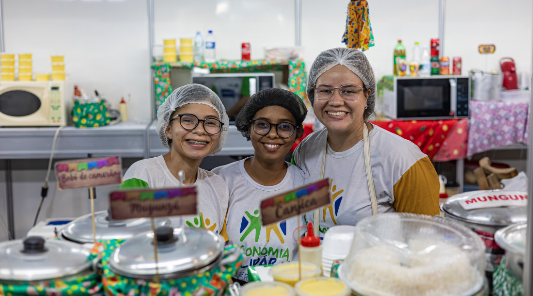 Comerciantes da Economia Solidária comemoram sucesso de vendas na Vila do Forró